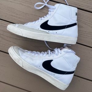 Nike blazers classic Nike sneakers
